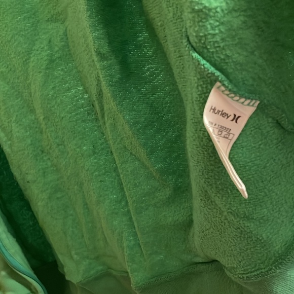 Hurley - Picture 8 of 8